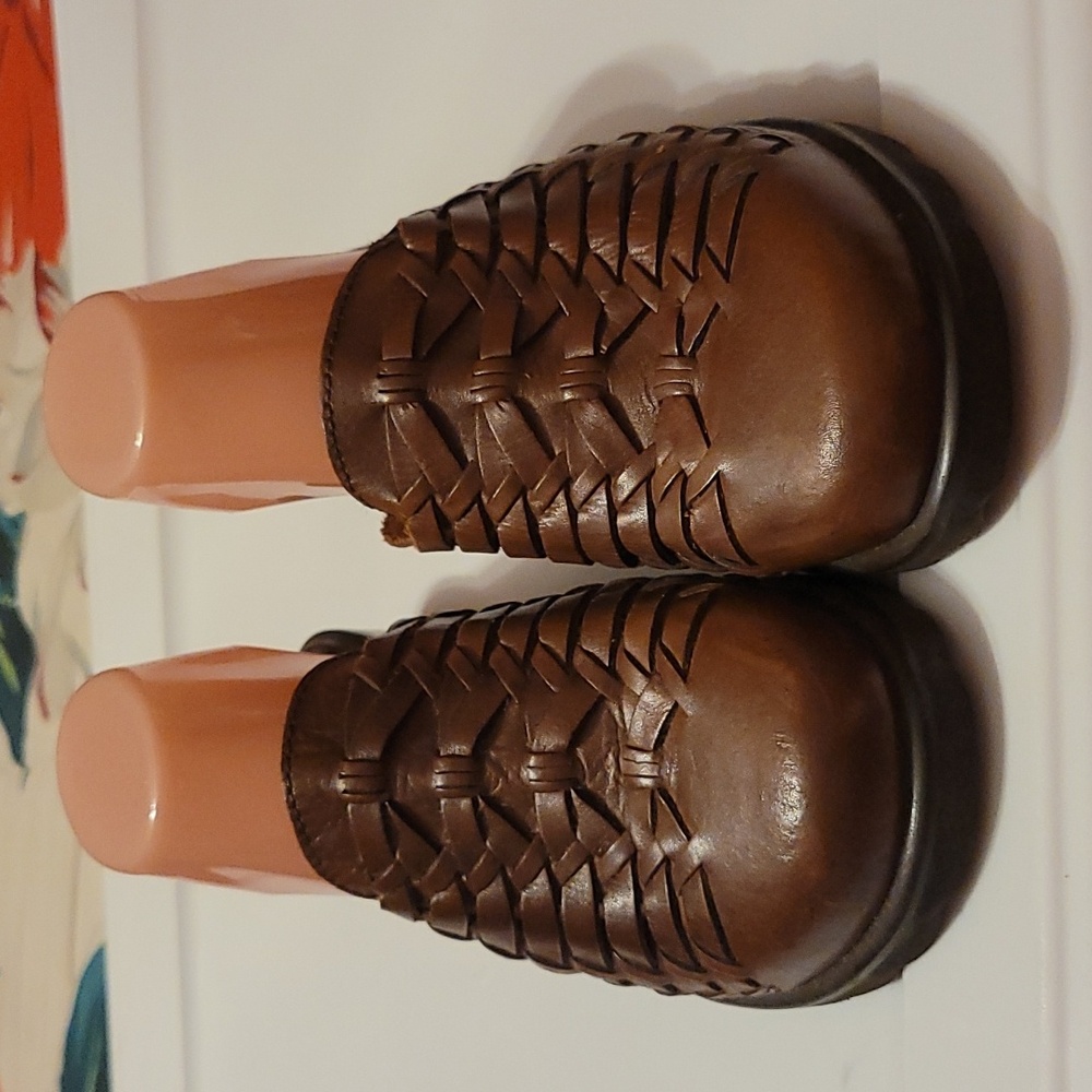 Bayberry & co mules women's size 8